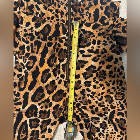 NWT Nasty Gal Denim Leopard Zip Through Plunge Wide Leg Jumpsuit size 4 - Picture 6 of 9